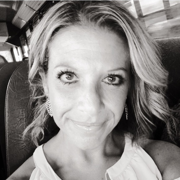 Meet your Posher, Michelle - Picture 1 of 1